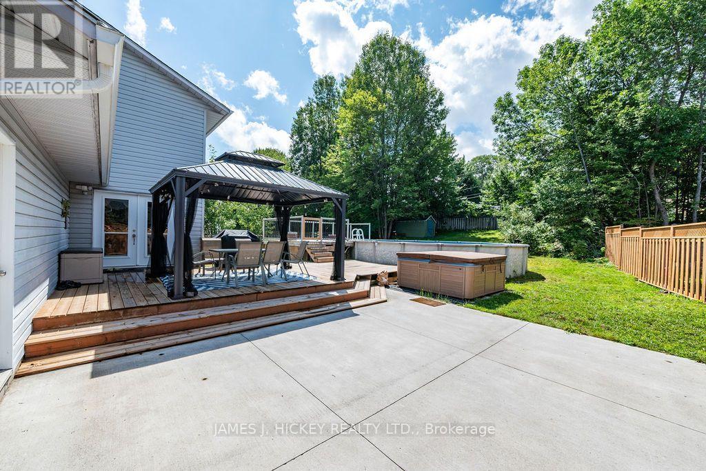 4 Banting Drive, Deep River, ON - Outdoor With Deck Patio Veranda