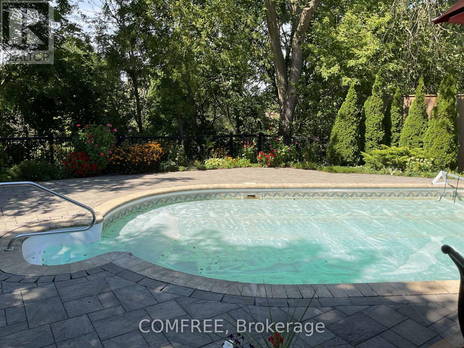 10 Sinclair Crescent, Aylmer, ON