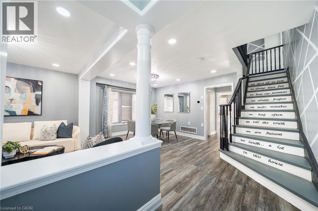 151 Baldwin Drive, Cambridge, ON - Indoor Photo Showing Other Room