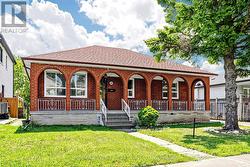 139 RANEE AVENUE Toronto, ON M6A 1N3