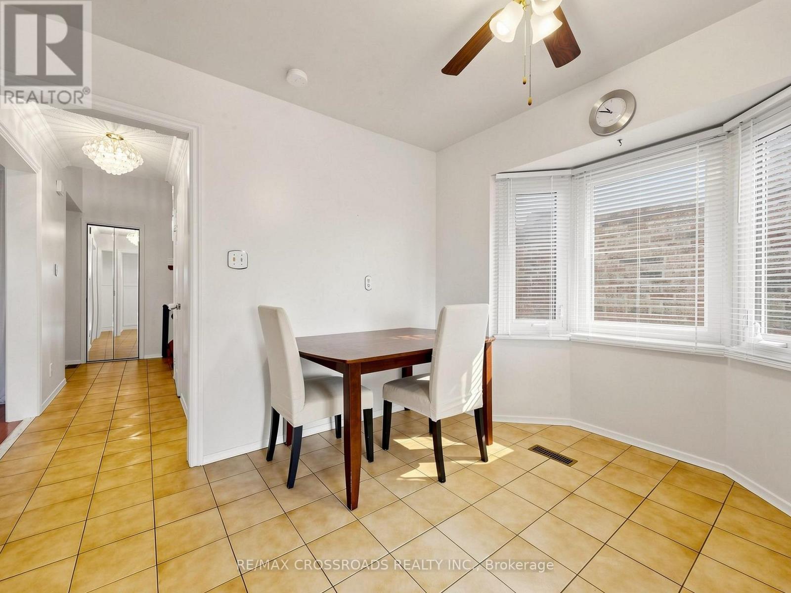 108 Anthony Lane, Vaughan, ON - Indoor Photo Showing Dining Room