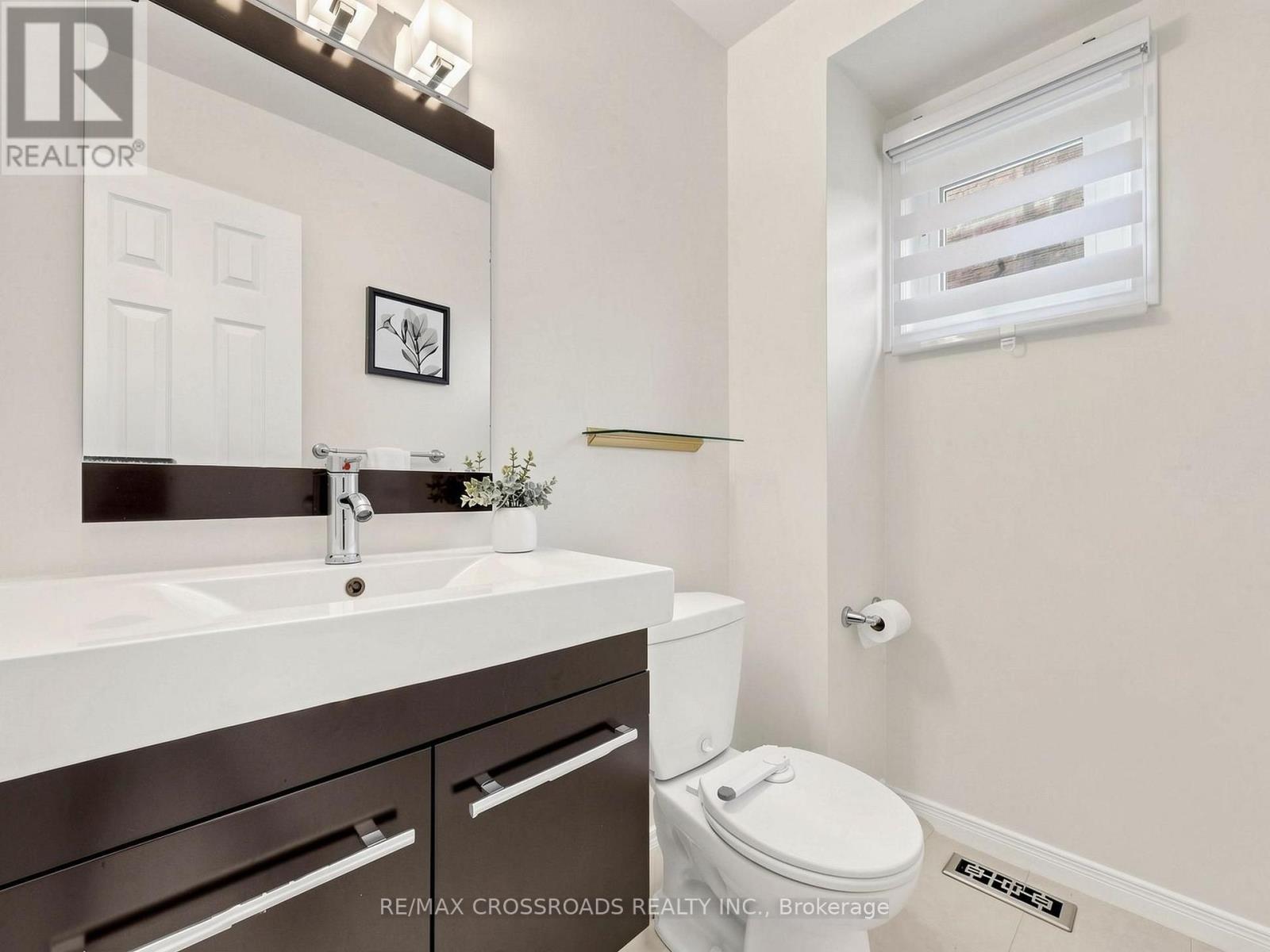 108 Anthony Lane, Vaughan, ON - Indoor Photo Showing Bathroom