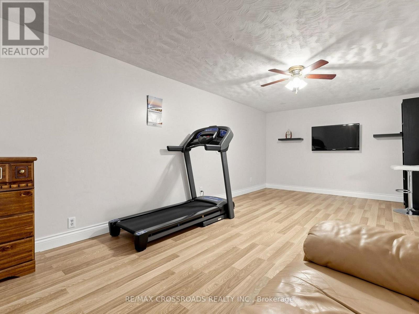 108 Anthony Lane, Vaughan, ON - Indoor Photo Showing Gym Room
