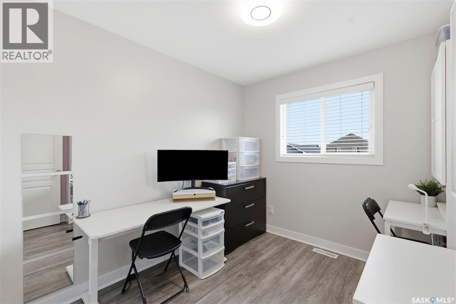 1040 Kolynchuk Crescent, Saskatoon, SK - Indoor Photo Showing Office