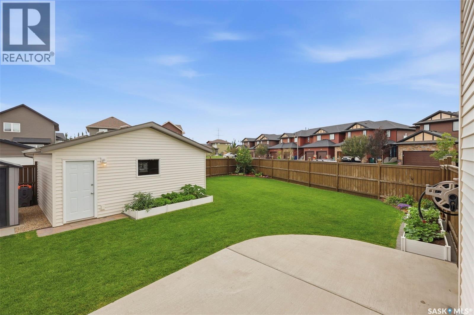 1040 Kolynchuk Crescent, Saskatoon, SK - Outdoor