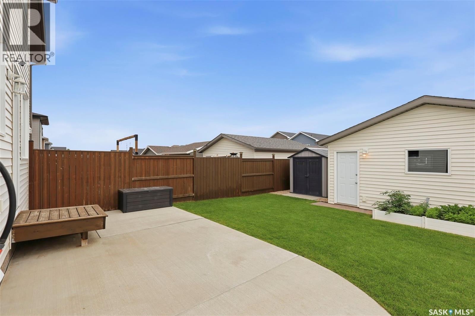 1040 Kolynchuk Crescent, Saskatoon, SK - Outdoor
