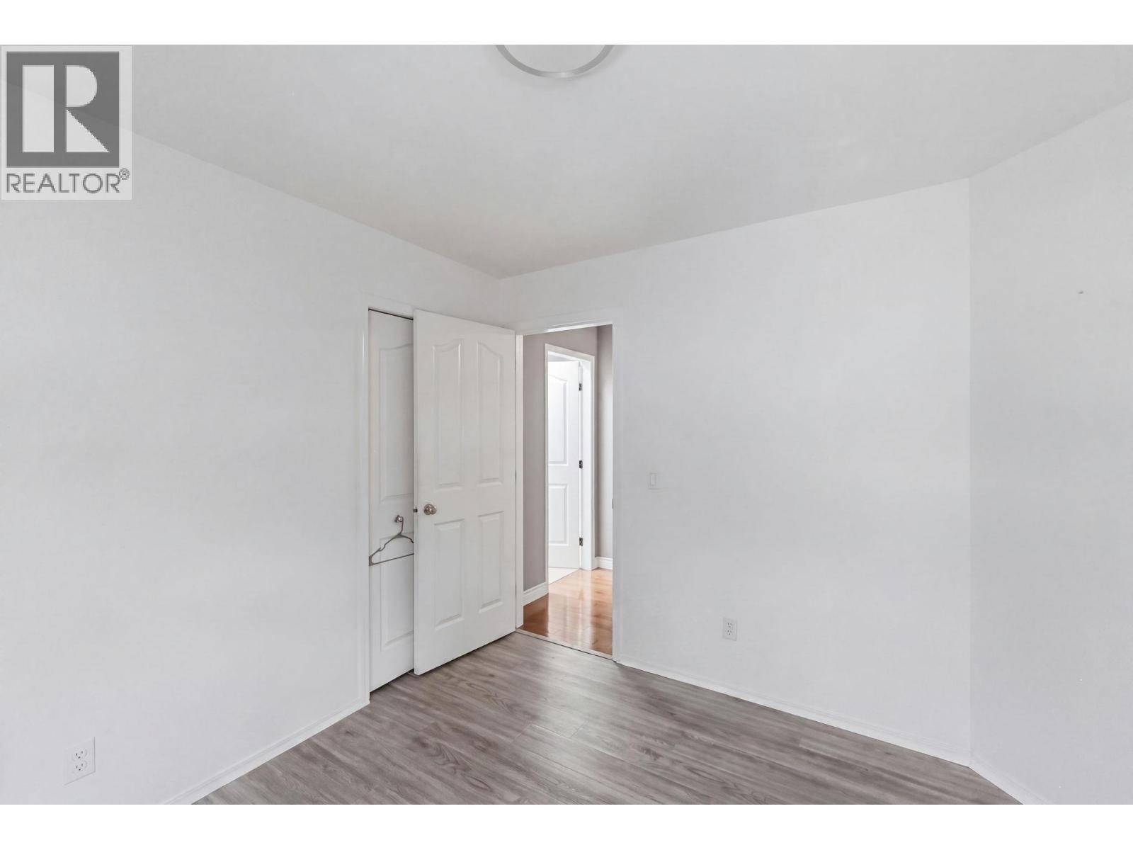 348 Phipps Crescent, Kelowna, BC - Indoor Photo Showing Other Room