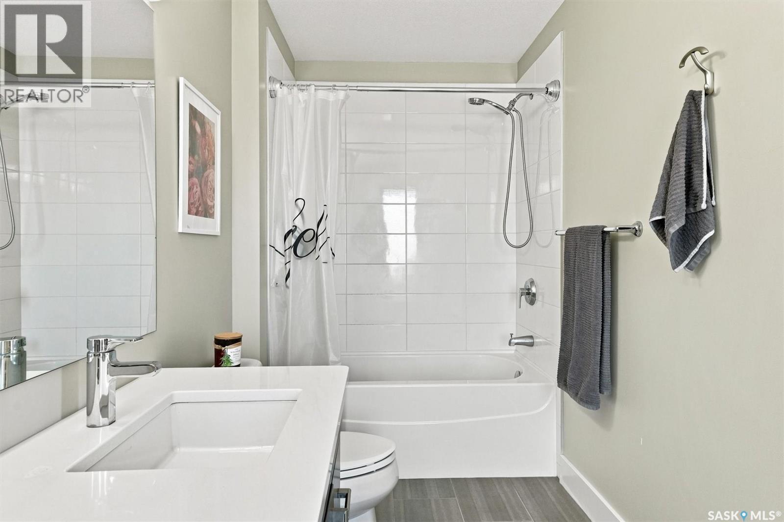 703 Meadows Boulevard, Saskatoon, SK - Indoor Photo Showing Bathroom