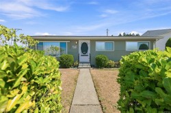 4391 11th Ave Port Alberni, BC V9Y 4Z5