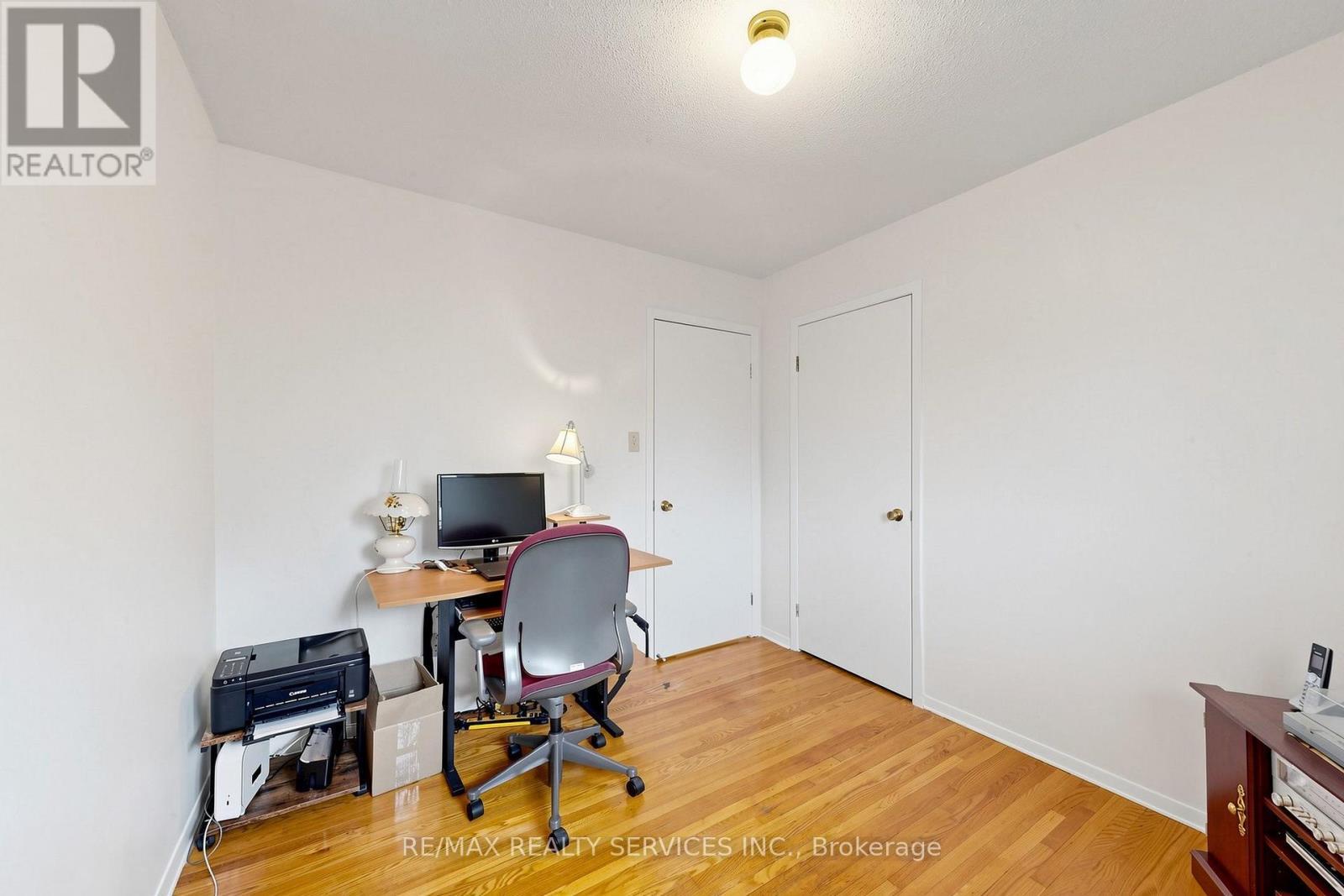 25 Malcolm Crescent, Brampton, ON - Indoor Photo Showing Office