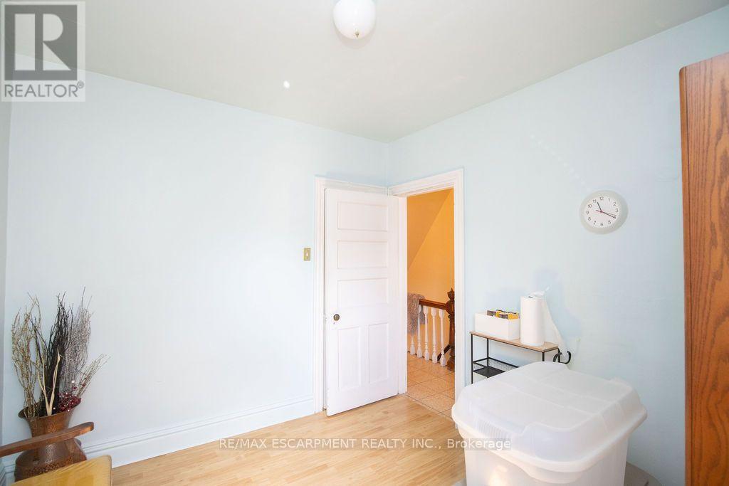 66 Sherman Avenue N, Hamilton, ON - Indoor