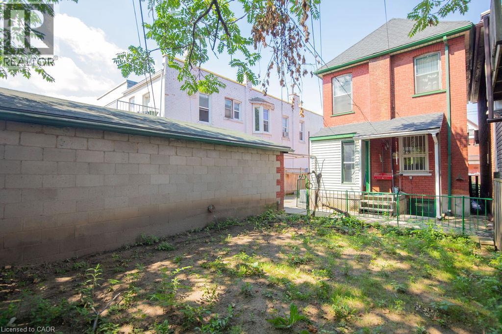 66 Sherman Avenue N, Hamilton, ON - Outdoor