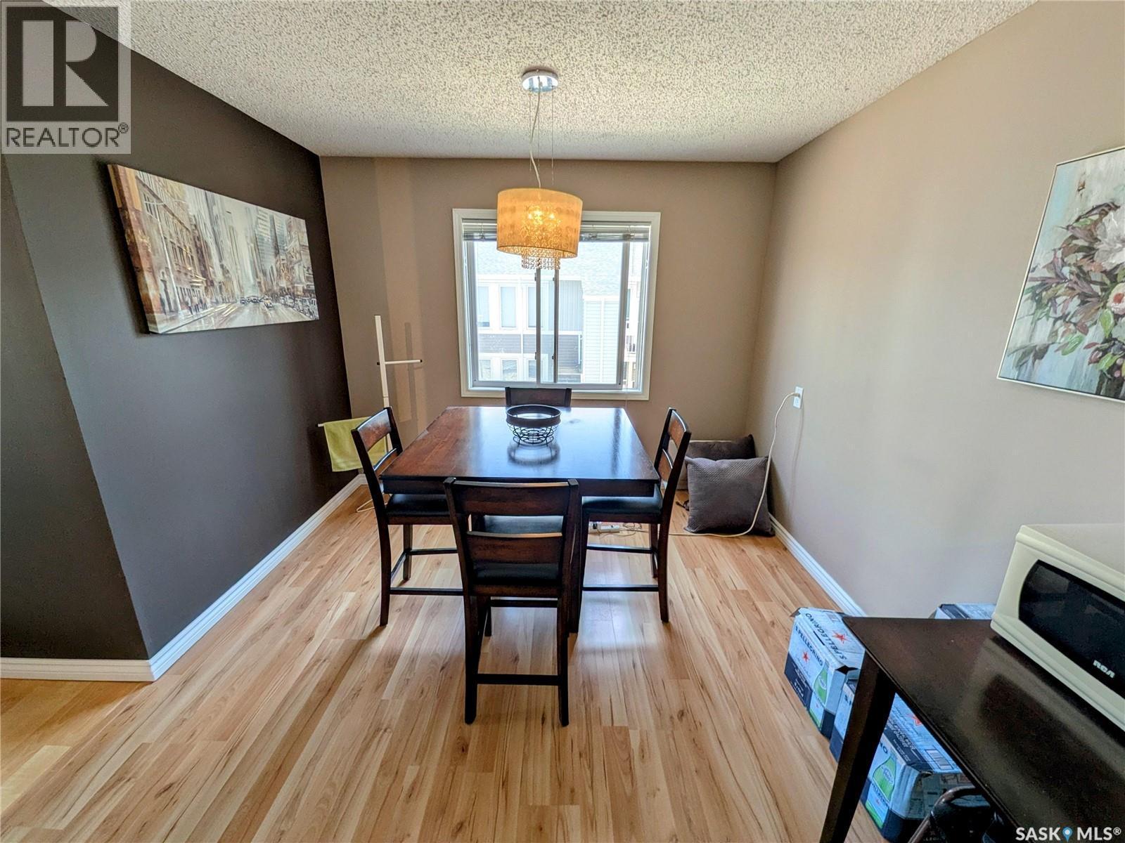 7307 Dalgliesh Drive, Regina, SK - Indoor Photo Showing Dining Room