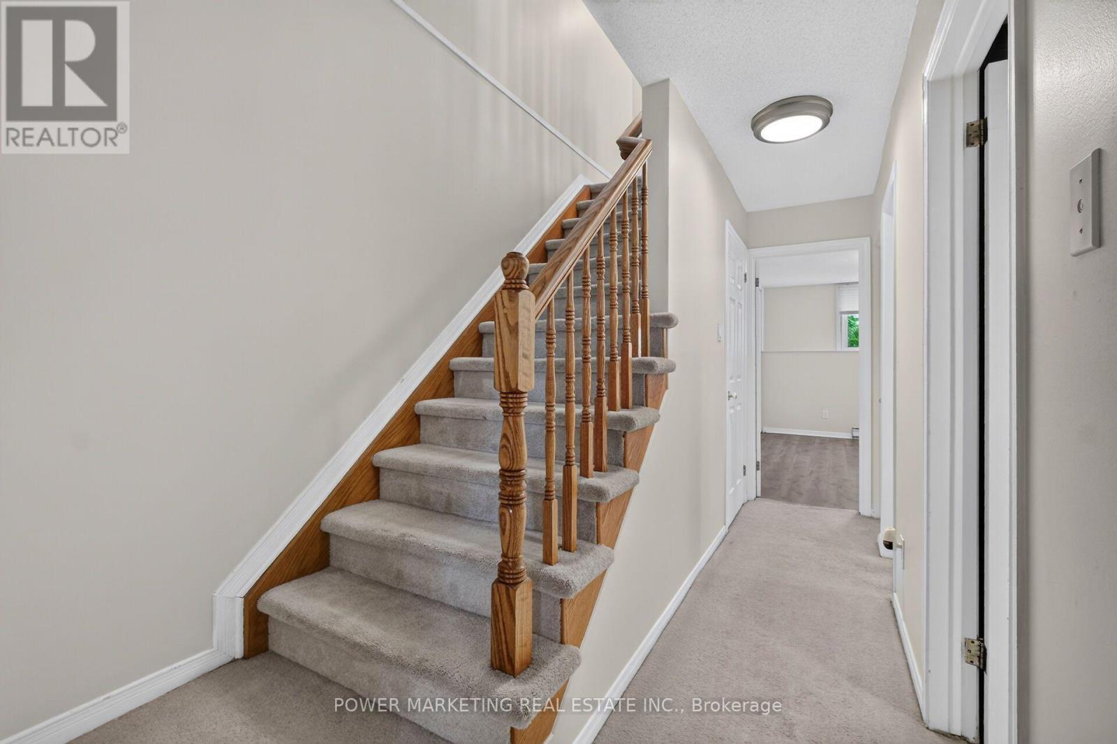 442 Briston Private, Ottawa, ON - Indoor Photo Showing Other Room