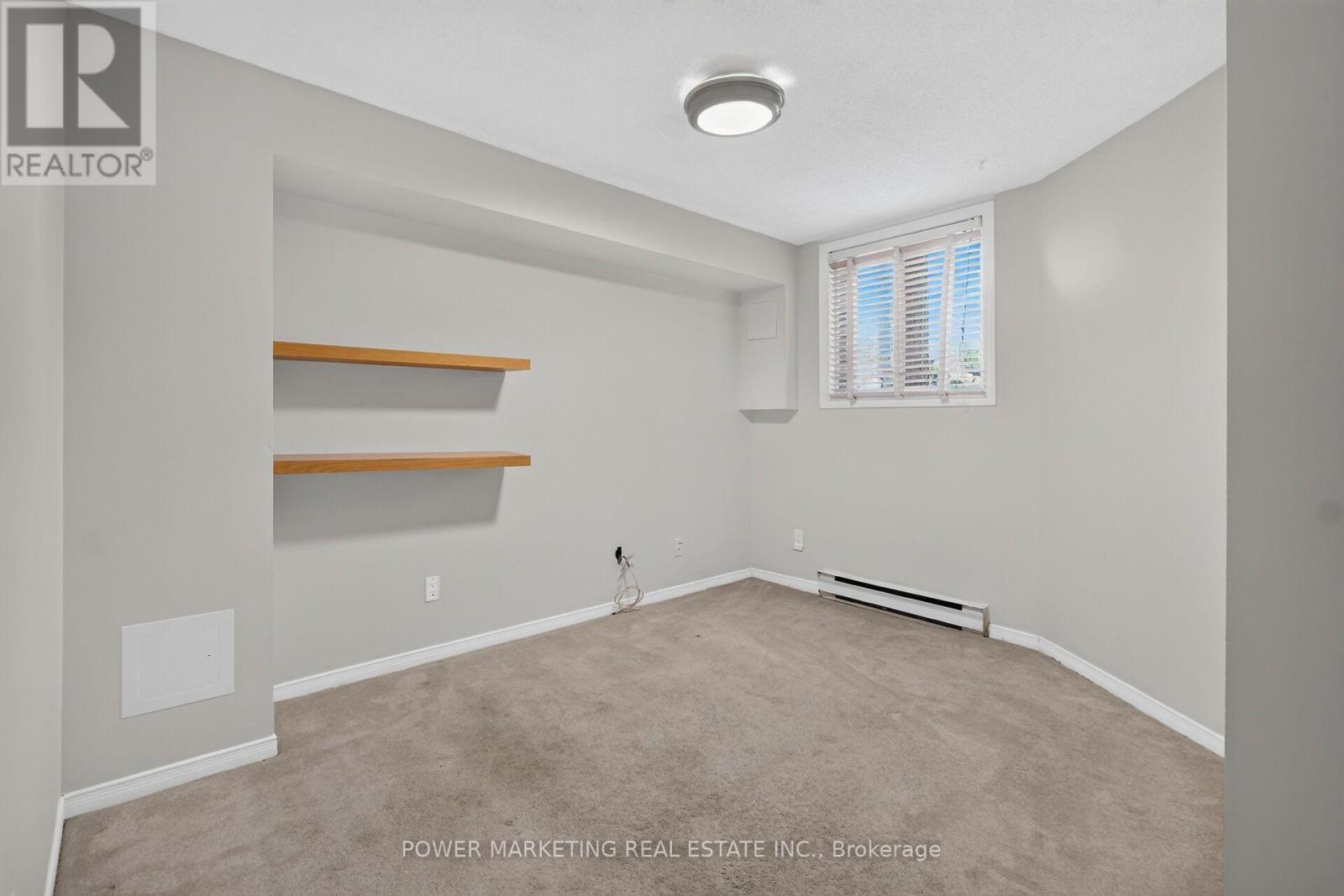 442 Briston Private, Ottawa, ON - Indoor Photo Showing Other Room