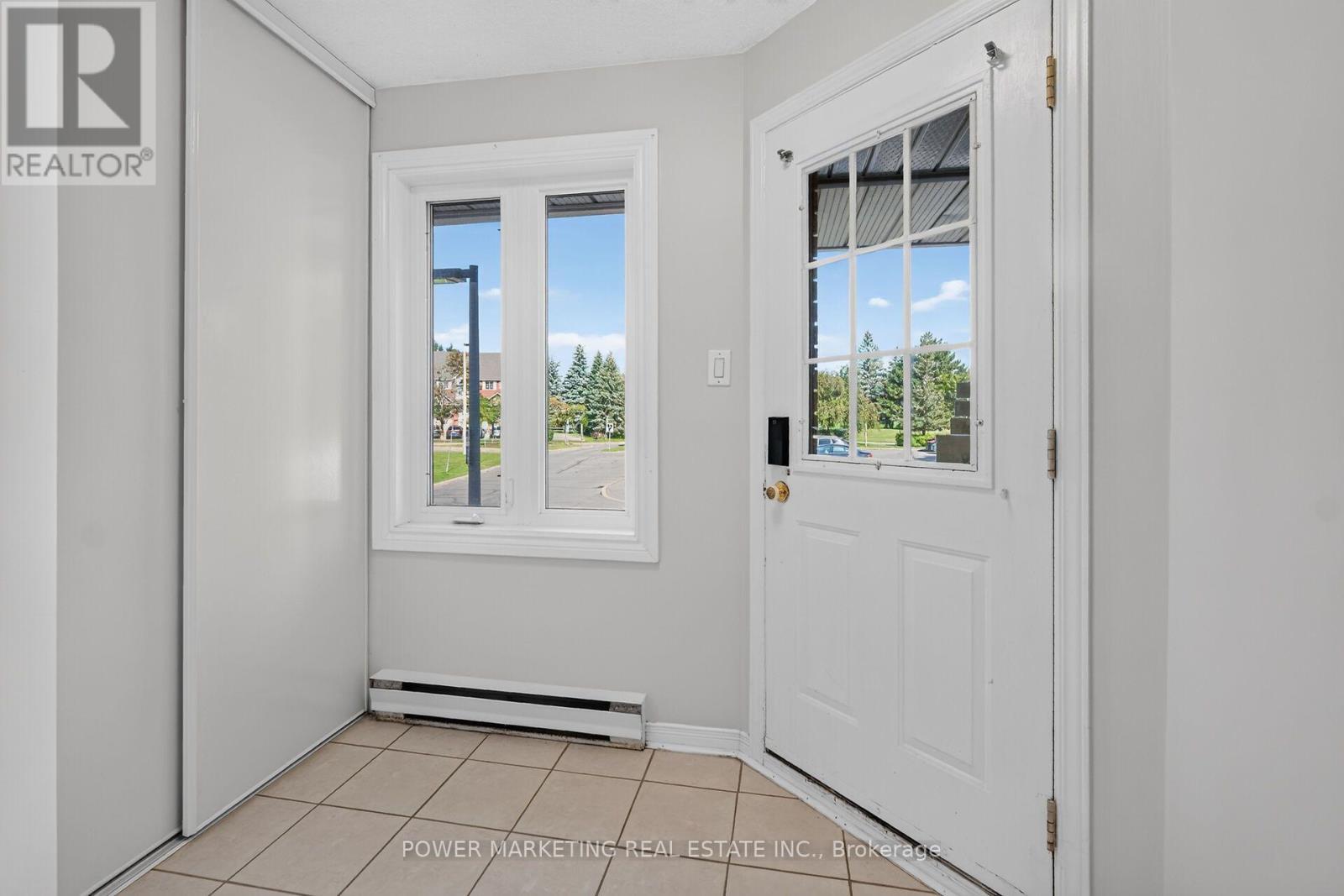 442 Briston Private, Ottawa, ON - Indoor Photo Showing Other Room