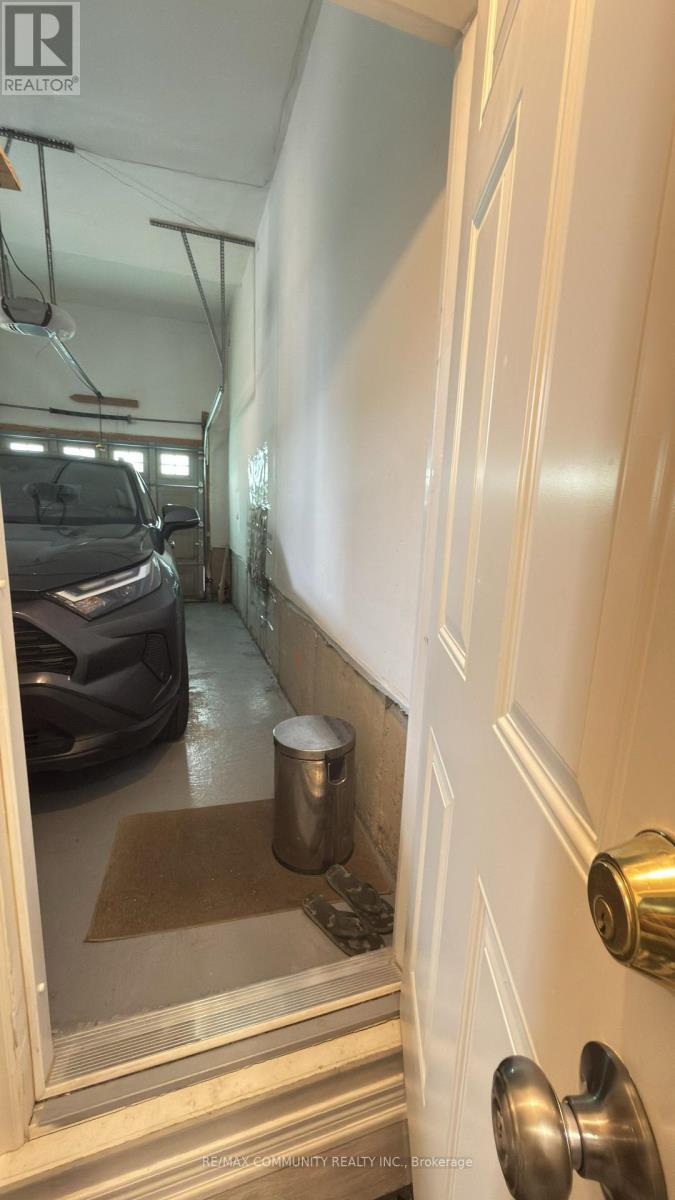 3336 Stoney Crescent, Mississauga, ON - Indoor Photo Showing Other Room