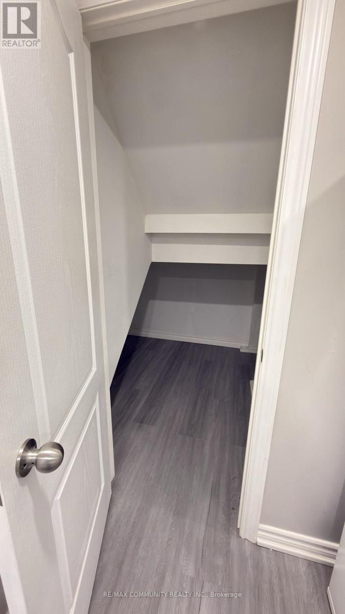 3336 Stoney Crescent, Mississauga, ON - Indoor Photo Showing Other Room