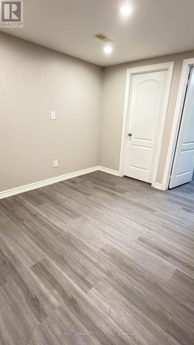 3336 Stoney Crescent, Mississauga, ON - Indoor Photo Showing Other Room