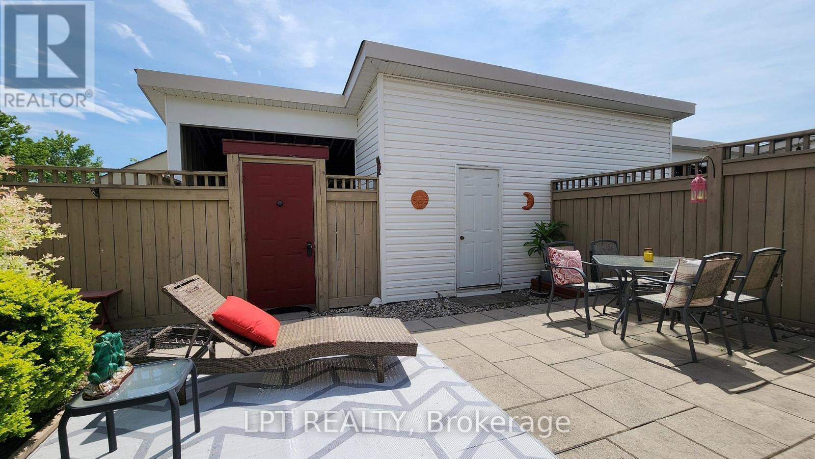 17 Silver Maple Crescent, Barrie, ON - Outdoor With Deck Patio Veranda With Exterior