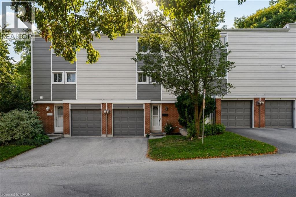 4 Patrice Court, Dundas, ON - Outdoor