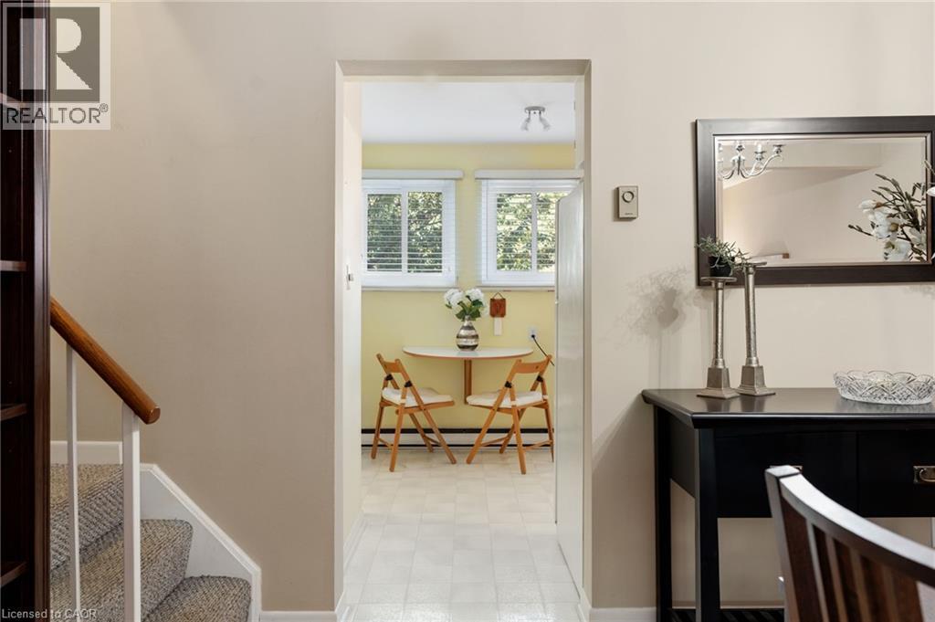 4 Patrice Court, Dundas, ON - Indoor Photo Showing Other Room