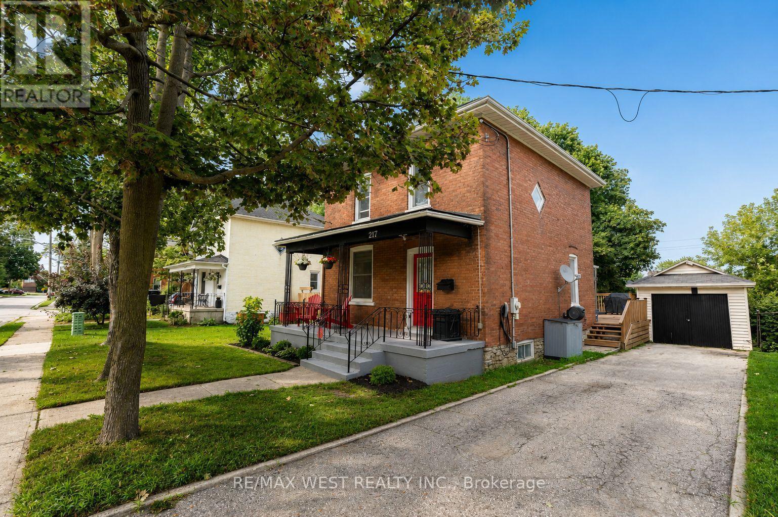 217 Hexam Street, Cambridge, ON - Outdoor With Deck Patio Veranda