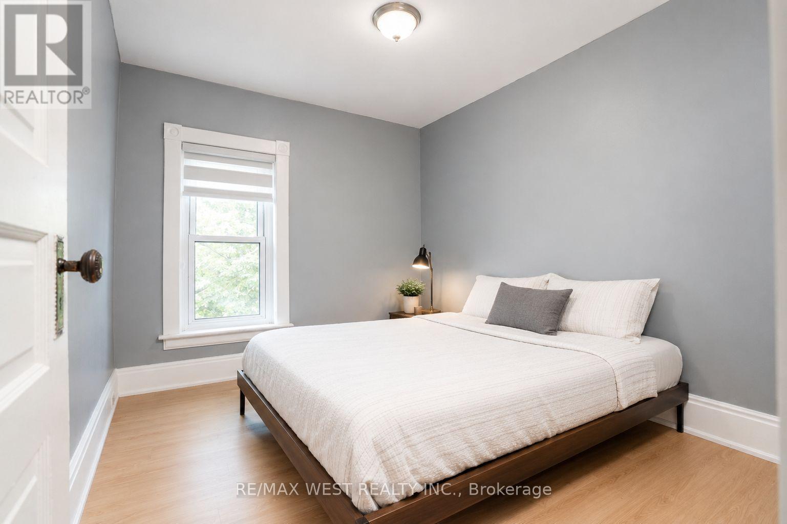 217 Hexam Street, Cambridge, ON - Indoor Photo Showing Bedroom