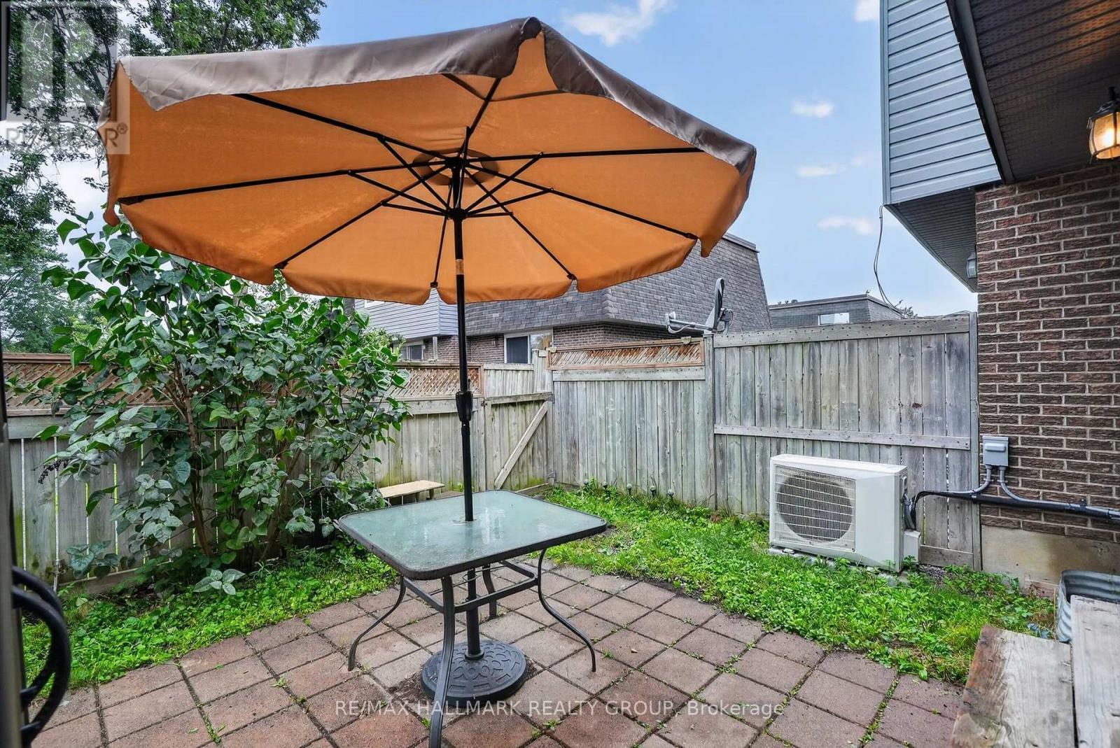 2998 Fairlea Crescent, Ottawa, ON - Outdoor