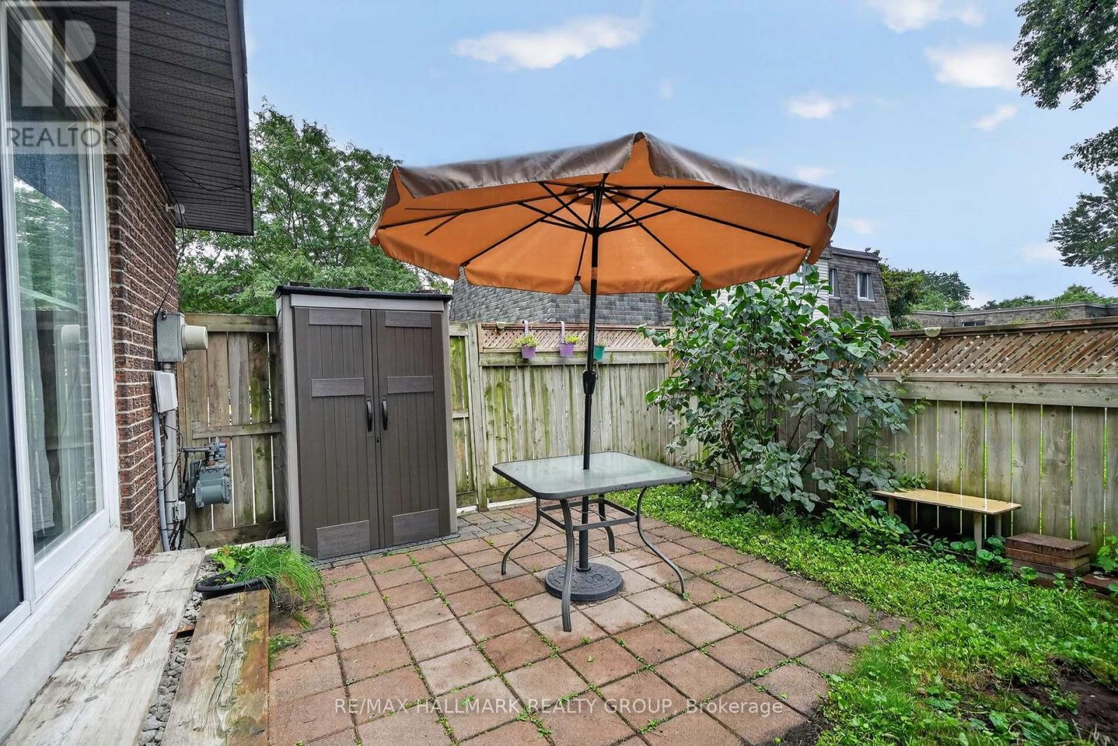 2998 Fairlea Crescent, Ottawa, ON - Outdoor