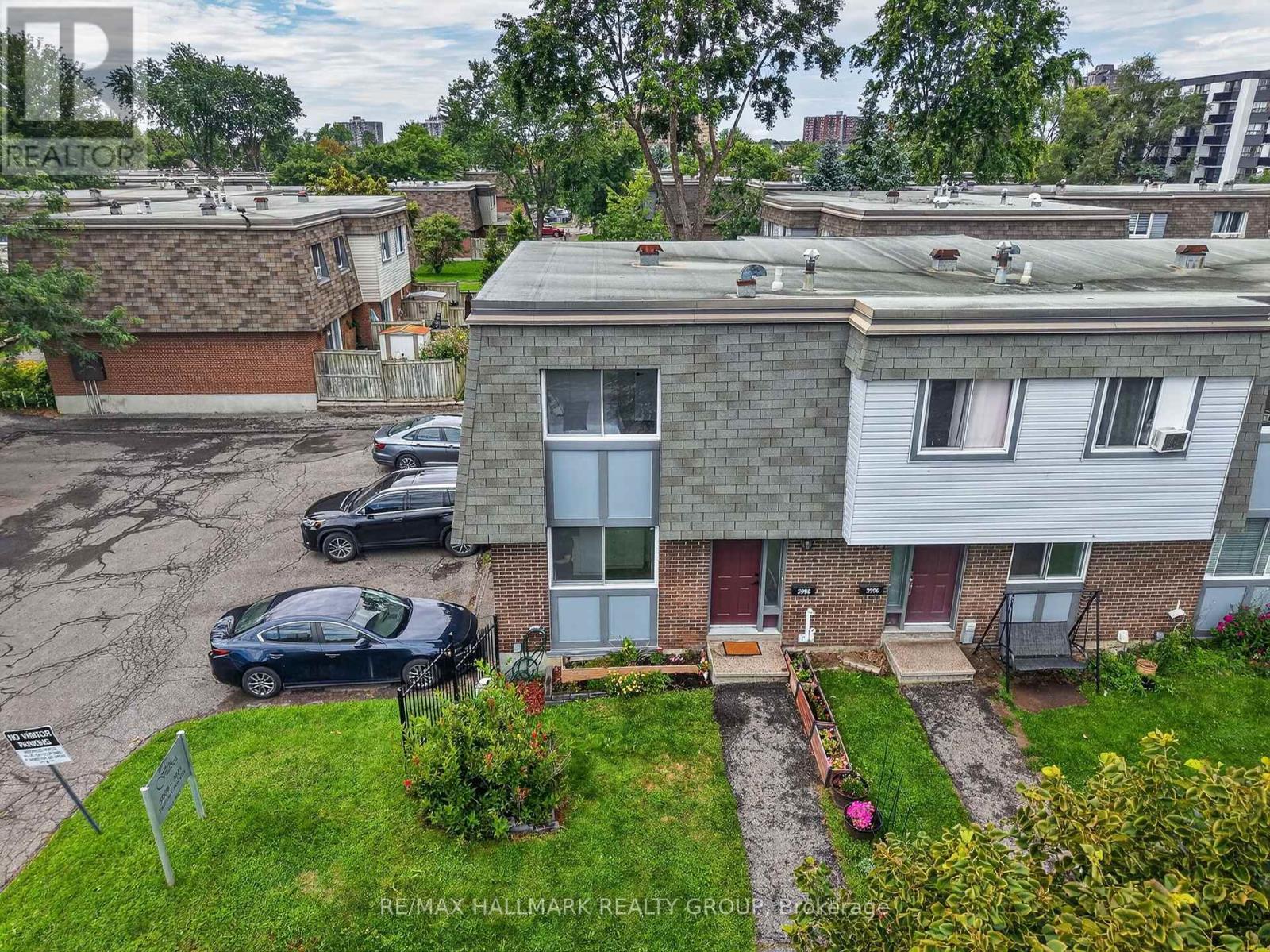 2998 Fairlea Crescent, Ottawa, ON - Outdoor