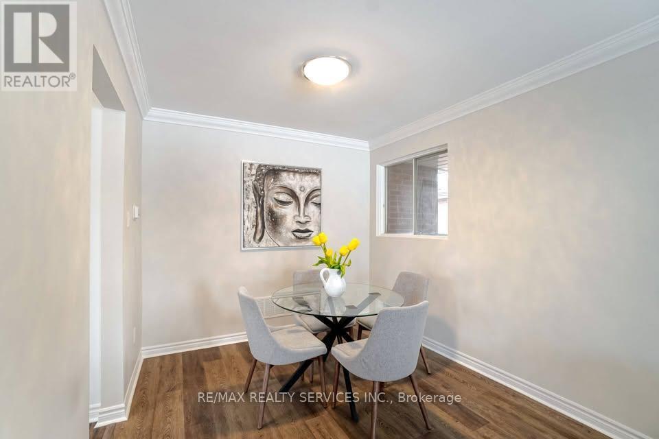 70 Montjoy Crescent, Brampton, ON - Indoor Photo Showing Dining Room