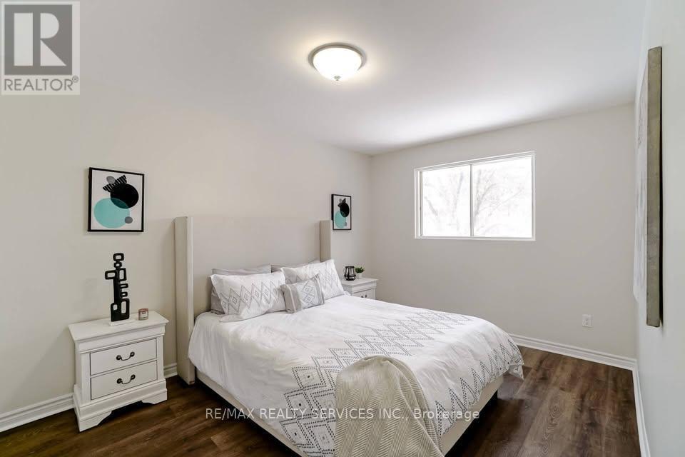 70 Montjoy Crescent, Brampton, ON - Indoor Photo Showing Bedroom