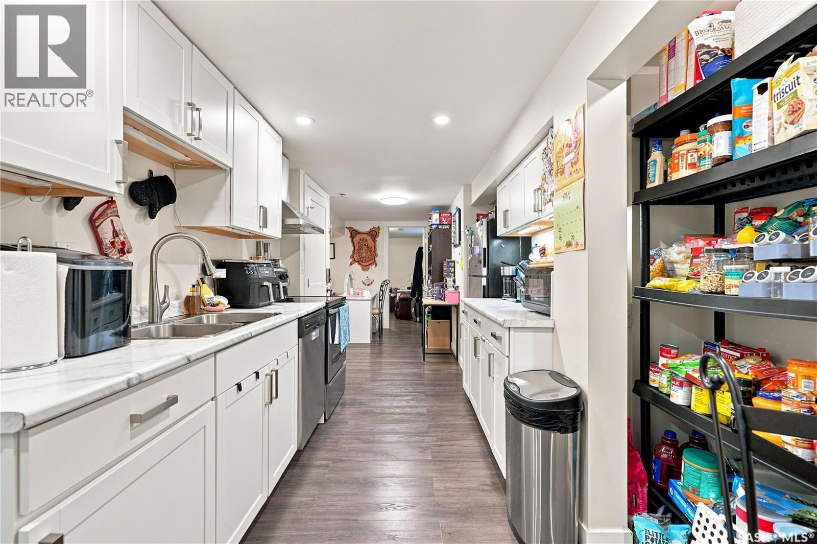 1810 Morgan Avenue, Saskatoon, SK - Indoor