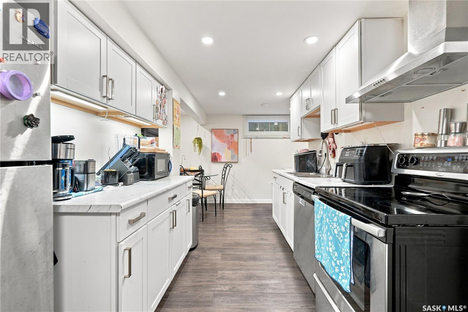 1810 Morgan Avenue, Saskatoon, SK - Indoor Photo Showing Kitchen