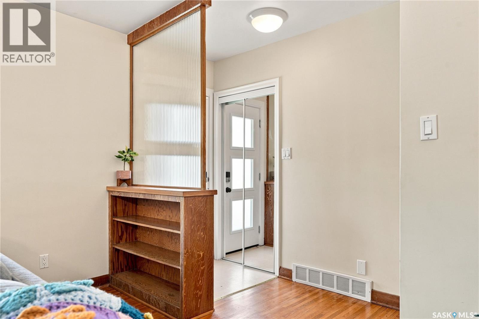 1810 Morgan Avenue, Saskatoon, SK - Indoor