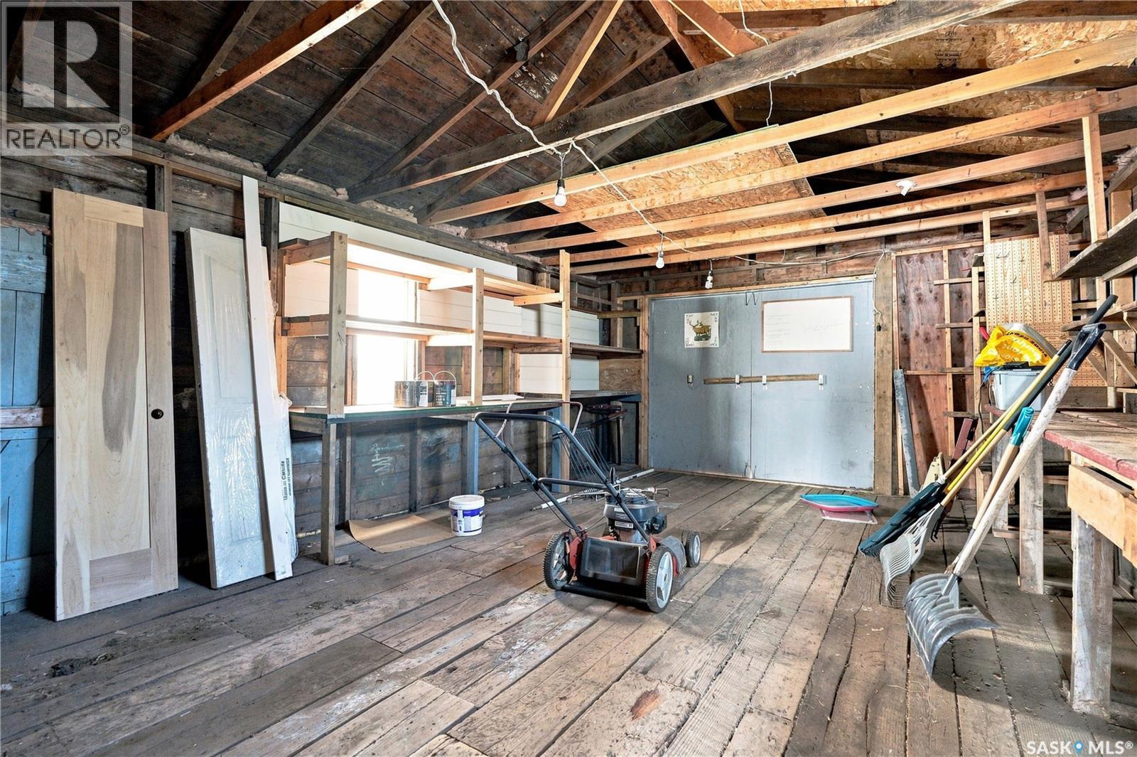 423 E Avenue S, Saskatoon, SK - Indoor Photo Showing Basement