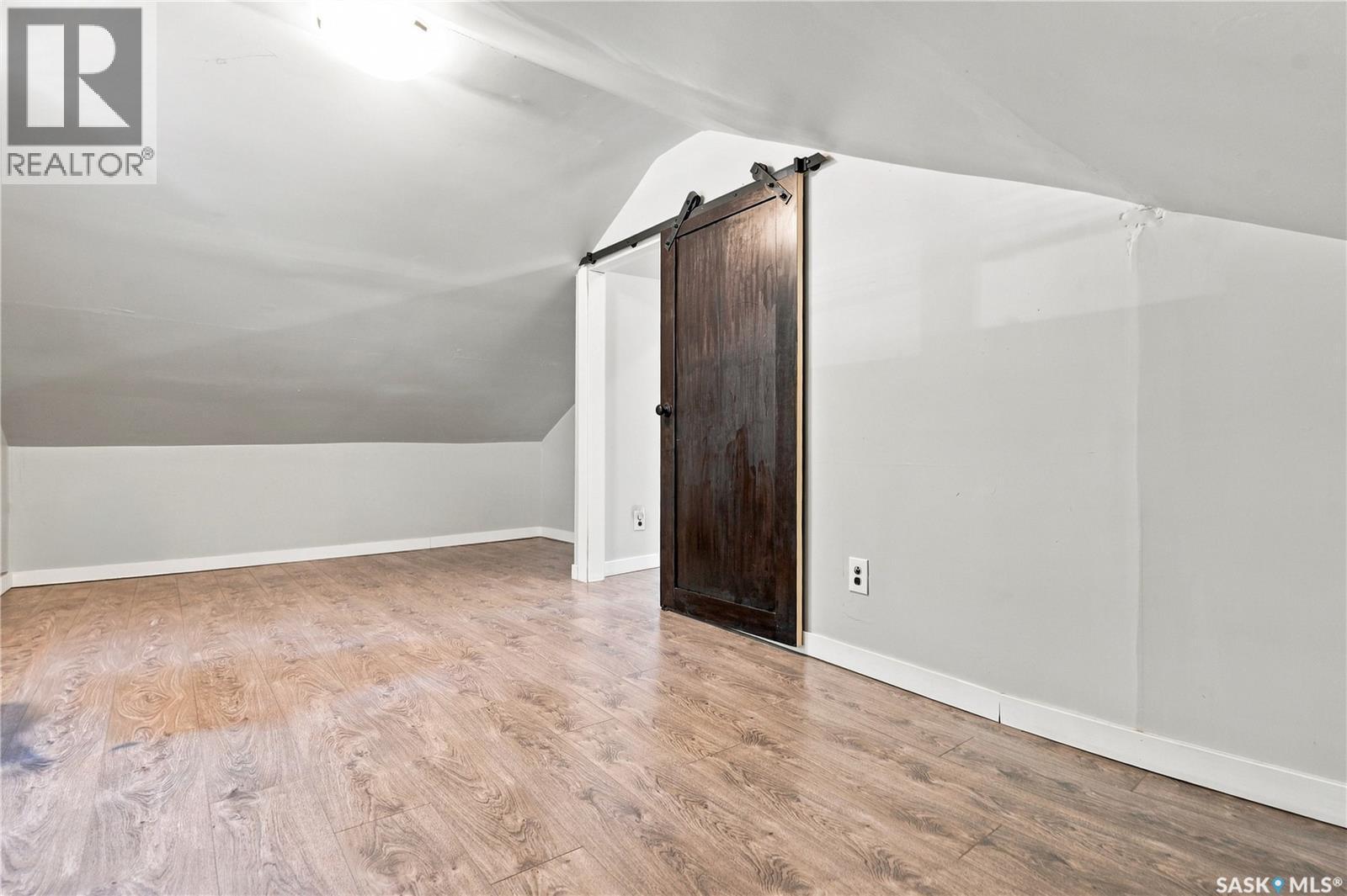 423 E Avenue S, Saskatoon, SK - Indoor Photo Showing Other Room