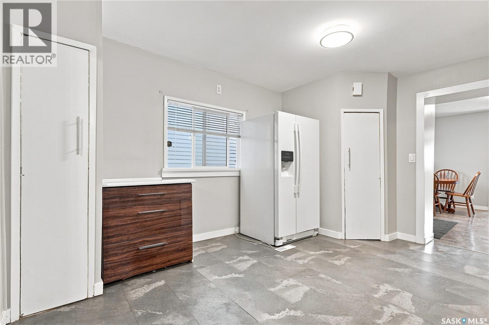 423 E Avenue S, Saskatoon, SK - Indoor Photo Showing Other Room
