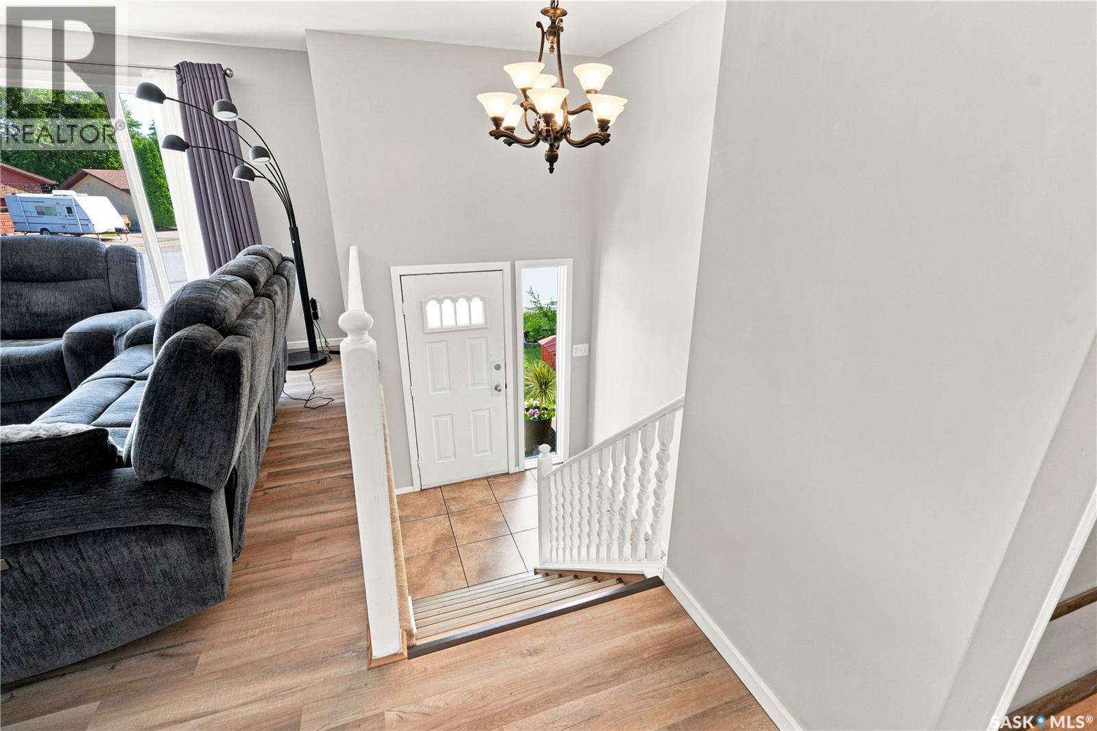 154 Delayen Crescent, Saskatoon, SK - Indoor Photo Showing Other Room