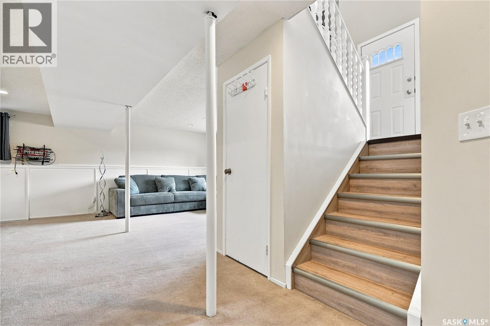154 Delayen Crescent, Saskatoon, SK - Indoor Photo Showing Other Room