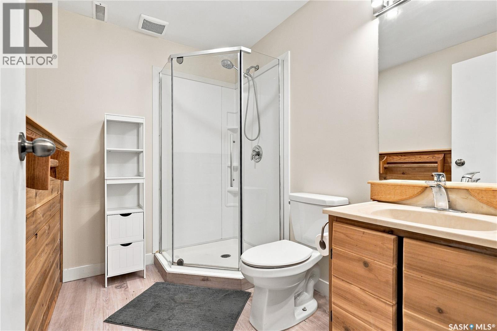 154 Delayen Crescent, Saskatoon, SK - Indoor Photo Showing Bathroom