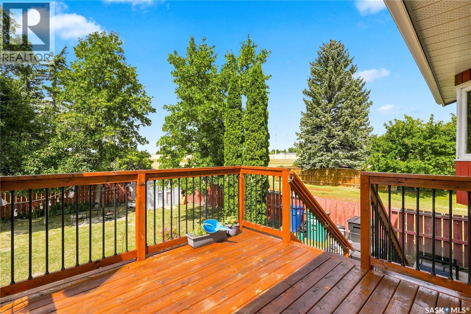 154 Delayen Crescent, Saskatoon, SK - Outdoor With Deck Patio Veranda With Exterior
