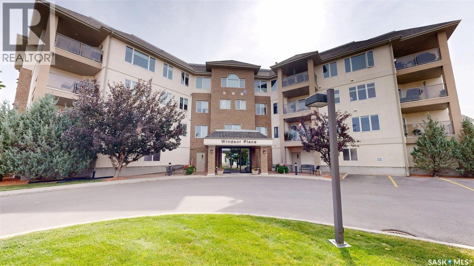 305 3101 Renfrew Crescent E, Regina, SK - Outdoor With Facade