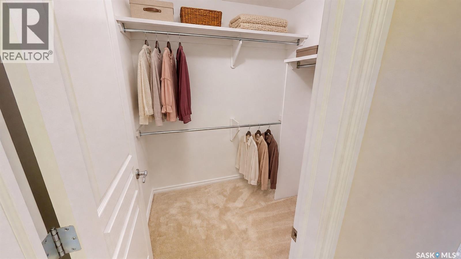 305 3101 Renfrew Crescent E, Regina, SK - Indoor With Storage