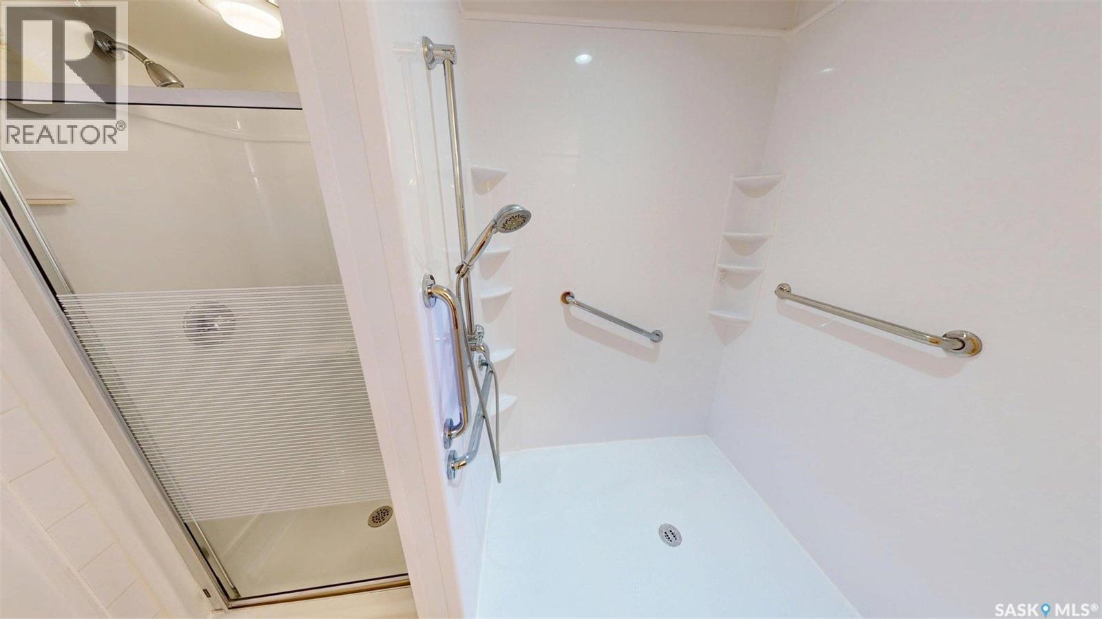 305 3101 Renfrew Crescent E, Regina, SK - Indoor Photo Showing Other Room