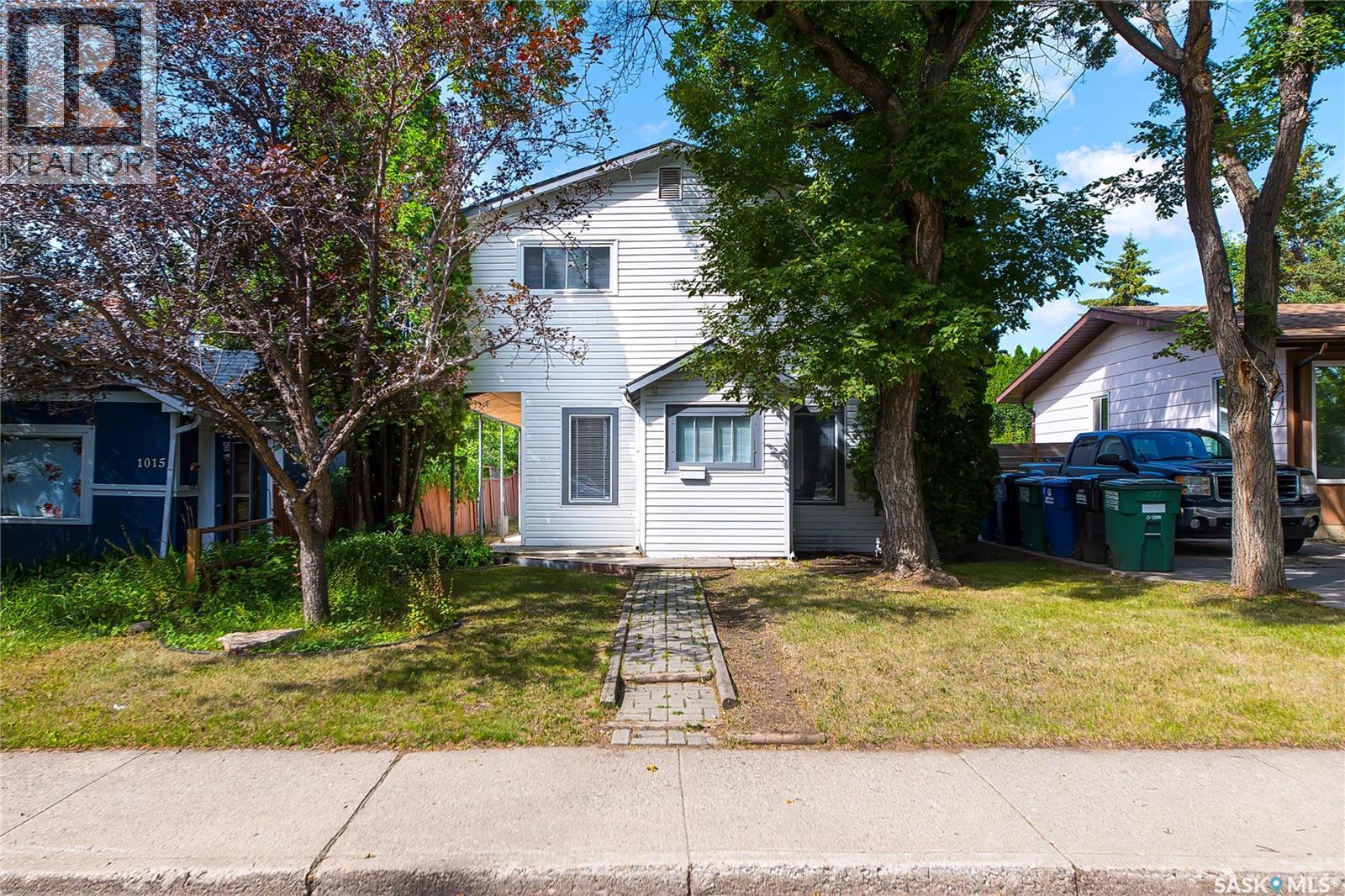 1017 J Avenue N, Saskatoon, SK - Outdoor