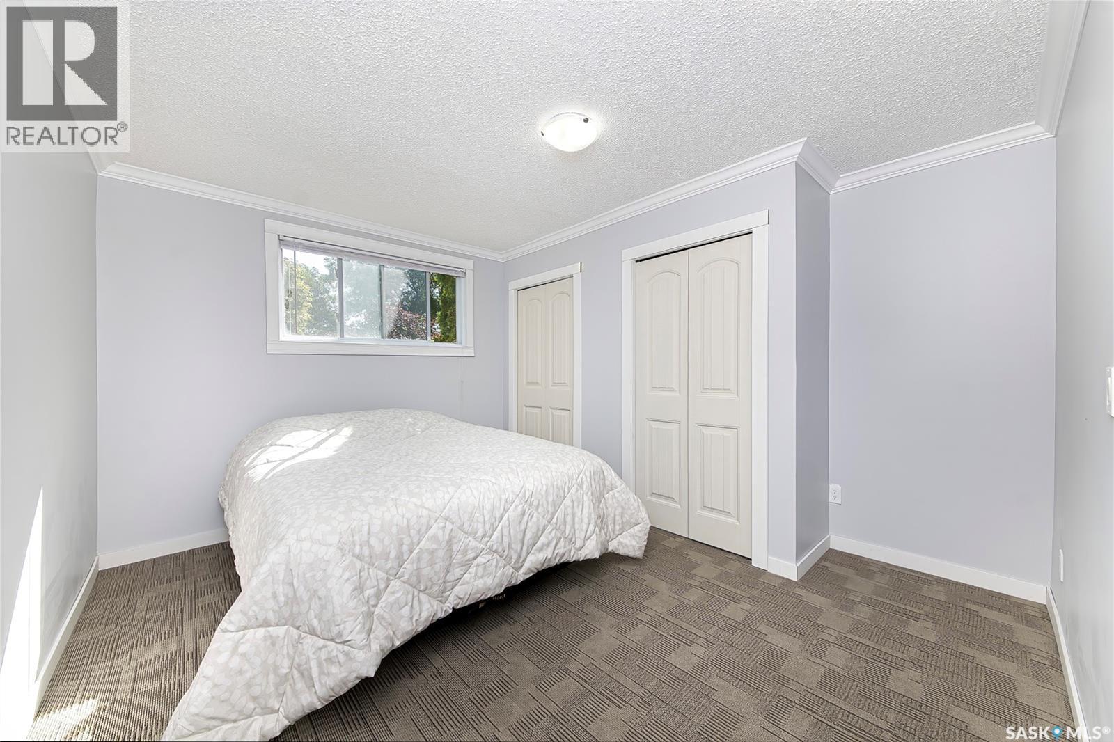 1017 J Avenue N, Saskatoon, SK - Indoor Photo Showing Bedroom