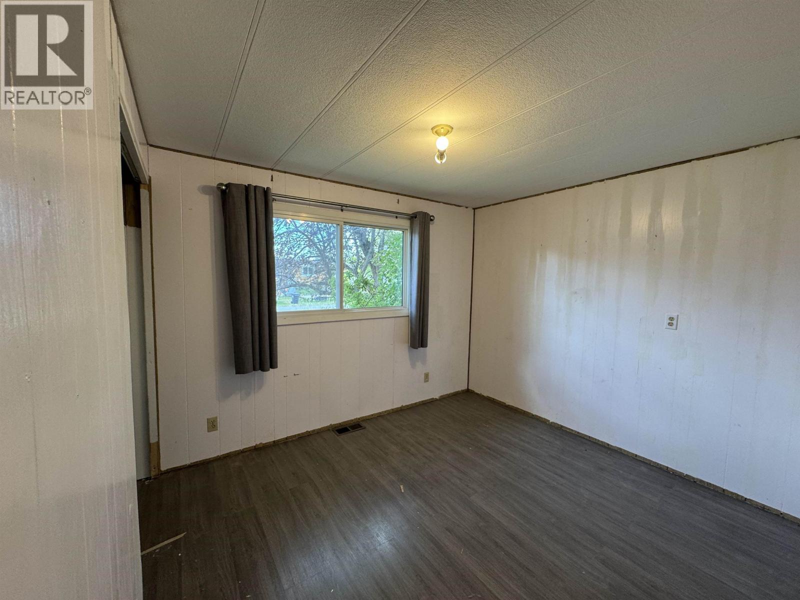 204 E 3Rd Avenue, Fort St. James, BC - Indoor Photo Showing Other Room