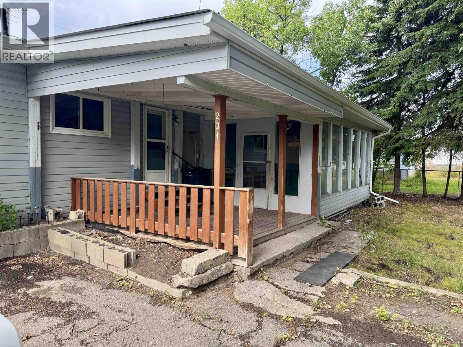 204 E 3Rd Avenue, Fort St. James, BC - Outdoor